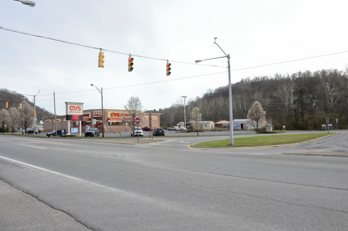 Property owner, fire chief voice concerns over plan for Sabraton intersection